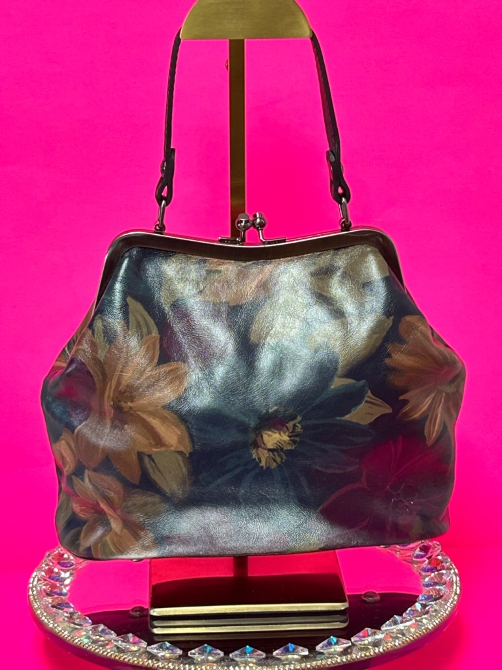 Patricia Nash Vintage Floral Laurel Print Frame-Top Shoulder Bag 11 x 7.5 x 3.5 - Picture 3 of 17